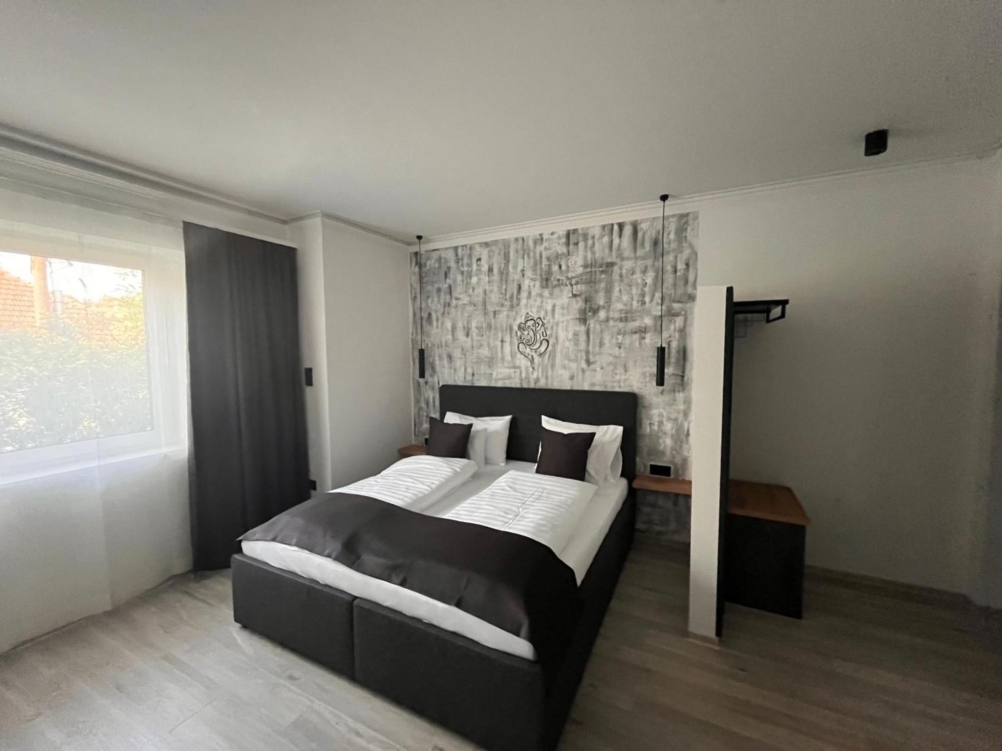 Varkapu Apartmanok 2 Gyula Esterno foto
